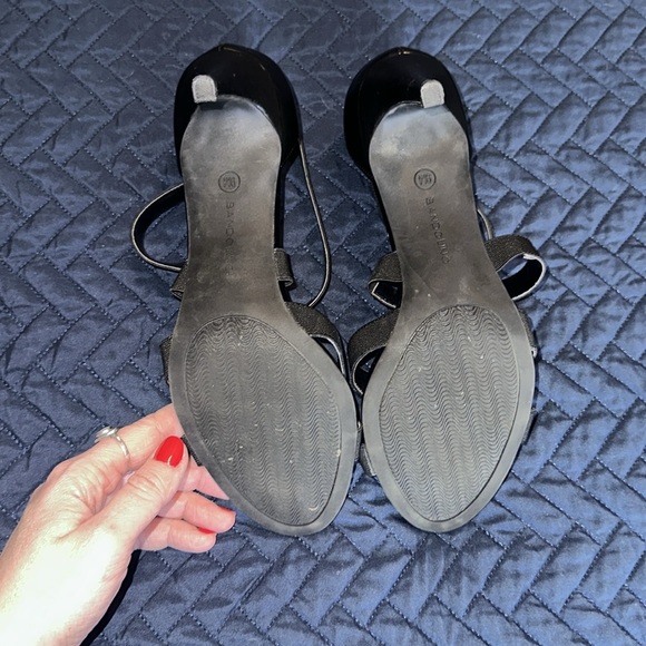 Bandolino black strappy open heels size 9! - Picture 6 of 7